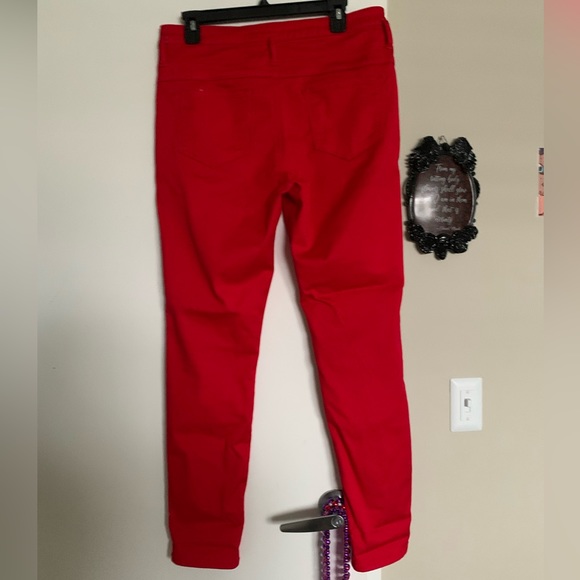 Red Jeans - Picture 3 of 4